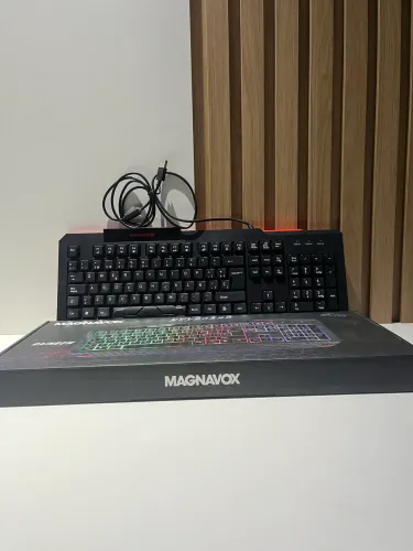 Teclado Magnavox MGA5309
