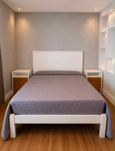 Cama casal madeira branca + 2 mesinhas cabeceira