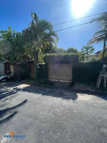 Casa com 2 dormitórios para alugar, 100 m² por R$ 2.586,03/mês - Interlagos - Vila Velha/E