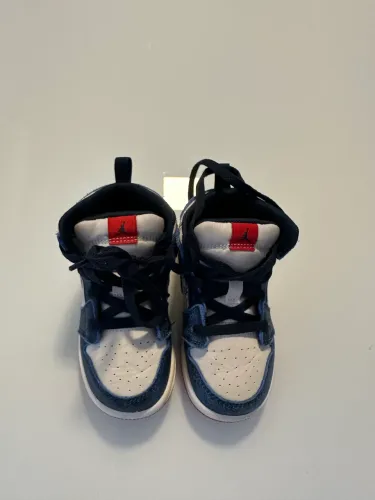 Tênis Nike Air Jordan 1 Mid SE TD 22,5