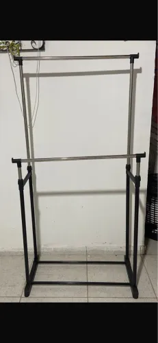 Vende-se arara de roupa dupla