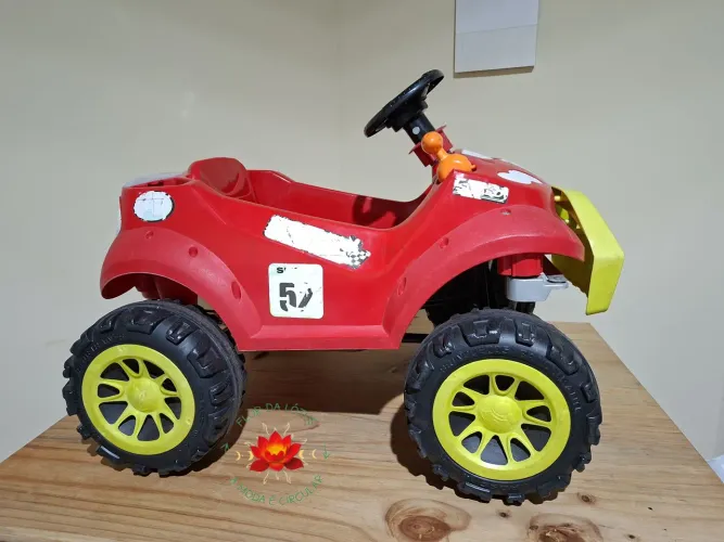 Carrinho Vermelho Infantil de Pedal Brinquedos Bandeirante