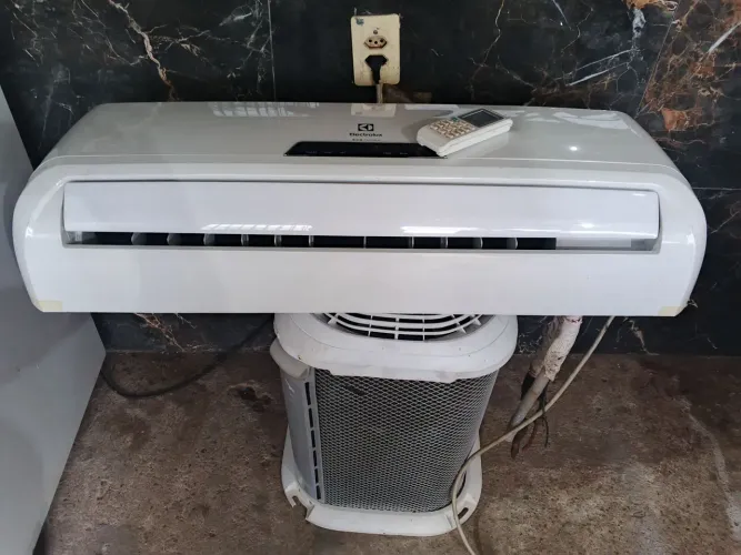 Ar condicionado split de 12000 BTU Electrolux