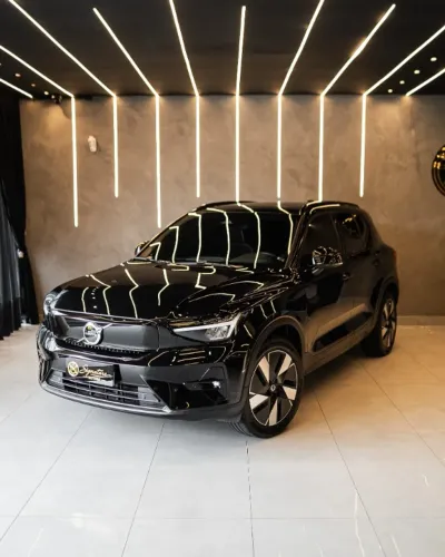 Volvo XC40 Recharge Plus (elétrico) 2024
