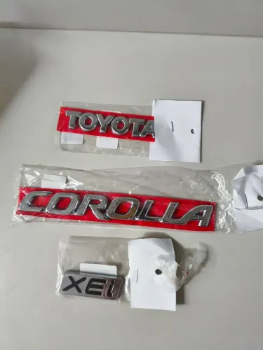 Emblemas Corolla 