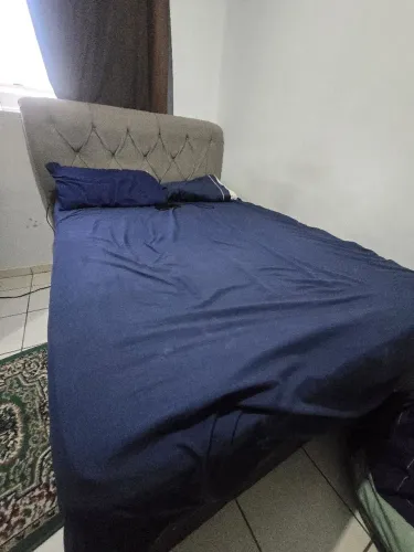 Cama box casal com cabeceira de suede