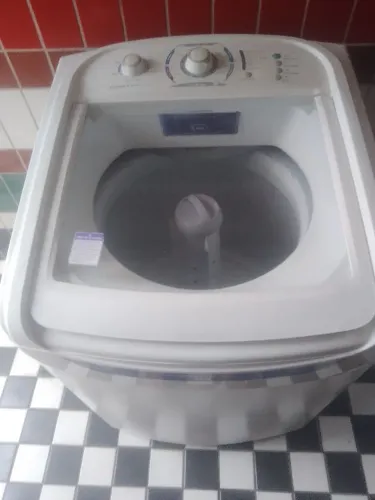 Máquina de lavar roupa Eletrolux turbo 15 kilos