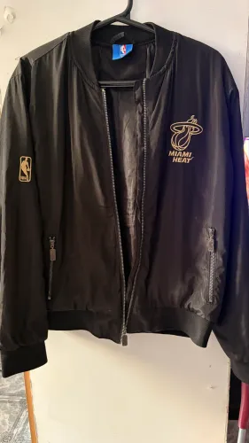 Jaqueta Bomber Miami Heat NBA original G porém veste P