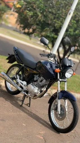 Titan 150 muito Conservada