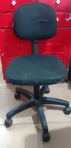 Cadeira de rodinhas