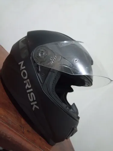 Capacete Norisk Razor