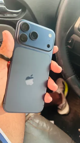 iPhone 17 pro Max 256g
