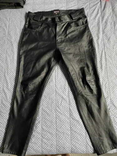 Calça em couro legítimo masculina