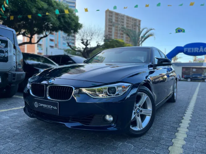BMW 320I A 2.0 Turbo/activeflex 16V 184cv 4P 2014