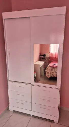 Guarda roupa infantil