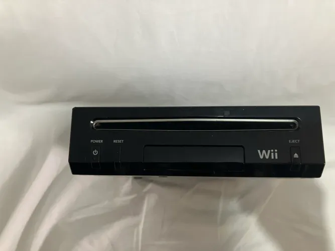 Nintendo Wii Black Edition com jogos e 2 Controles