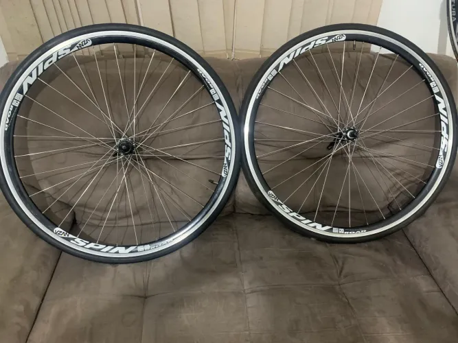 Par rodas bike speed e gravel