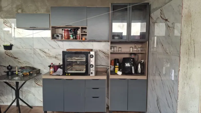 Vende-se armário de cozinha completo