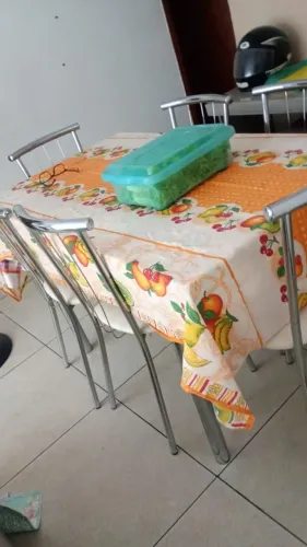 Mesa de Vidro 6 cadeiras