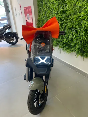 Scooter Elétrica Yadea GFX6 Verde | 4 meses de uso | Nota Fiscal