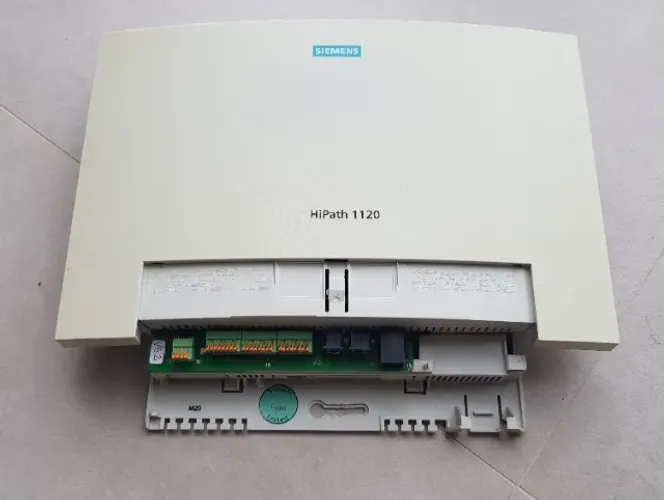 Central PABX Siemens Hipath 1120