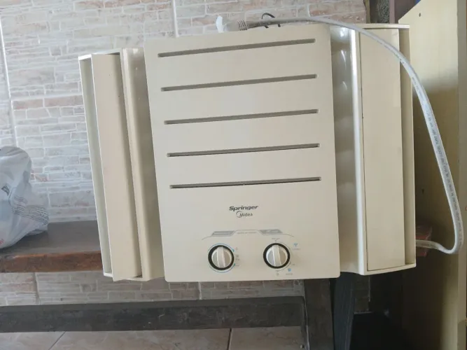 Ar-condicionado Springer Midea