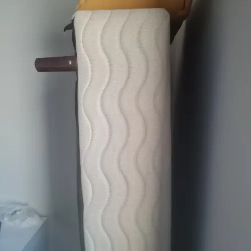 BOX PROBEL SOLTEIRO QUASE NOVO. (SEM COLCHÃO)