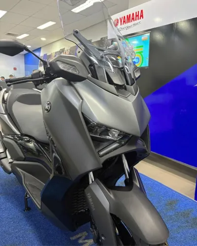 Xmax 300  2027- PRONTA ENTREGA; PARCELO CARTÃO| SEMINOVA NA TROCA 