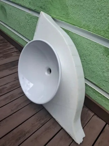 Pia de mármore para banheiro - com cuba de sobrepor