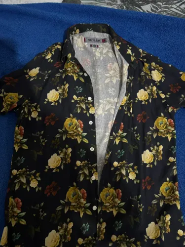 Camisa floral de linho