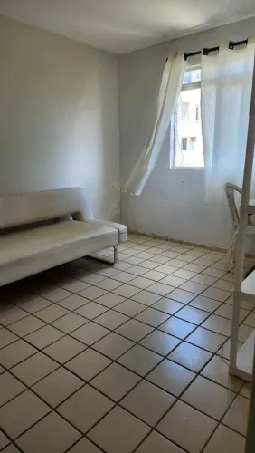 Apartamento SEMI MOBILIADO 
