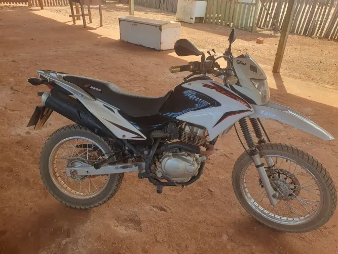 Moto dois pneus novos quit novo