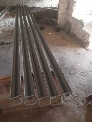 Forma para viga de laje.
