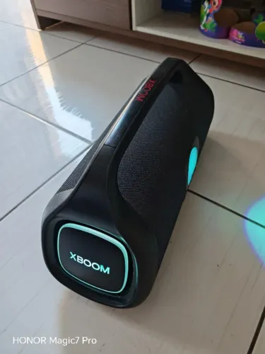 Caixa de som Bluetooth LG XG9 leia o anúncio
