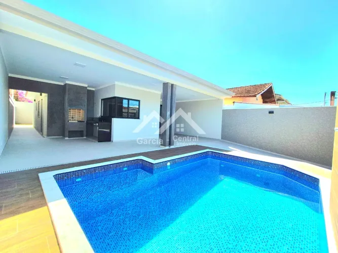 Casa Nova com Piscina em Peruíbe REF: 9498