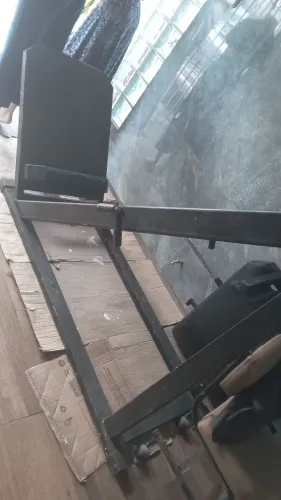 Aparelho de musculação rack