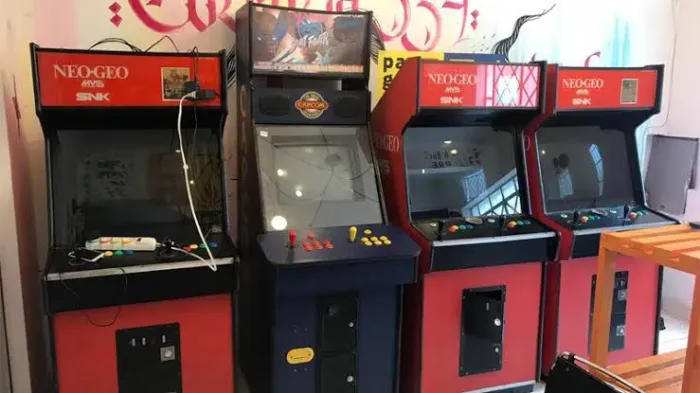 Manutenção de fliperama neo geo e Pandora 