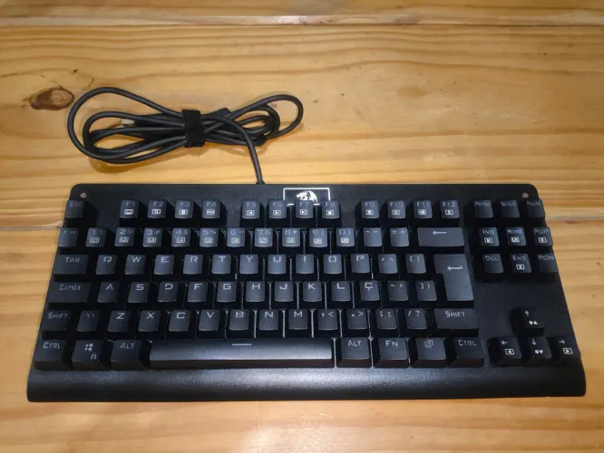 Teclado Mecânico - Redragon Dark Avenger K568R