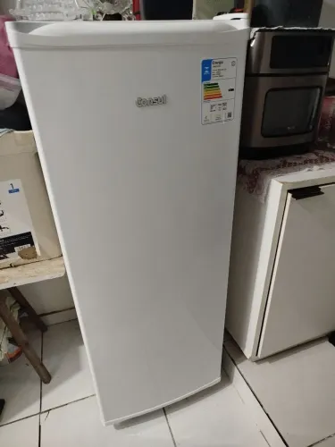 Vende se frizzer horizontal novinho