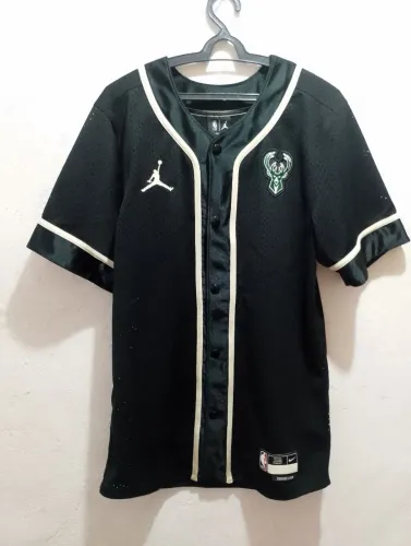 Camiseta P Nike Milwaukee Bucks Statement Edition Masculina