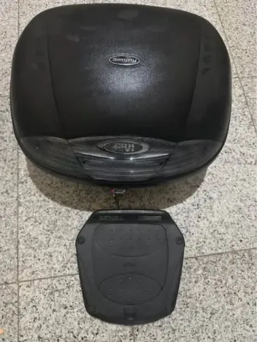 Baú GIVI 45L Estado de Zero 