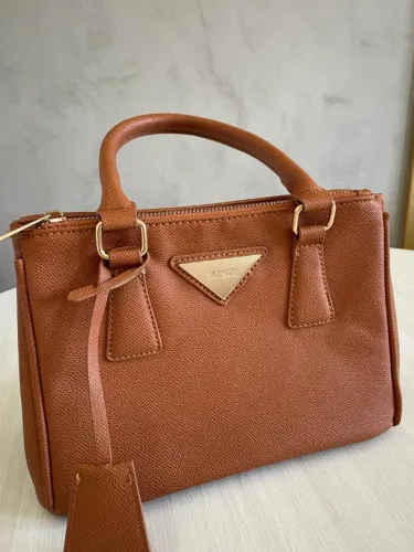 Bolsa Satinato Renner Cor Caramelo Ótimo Estado
