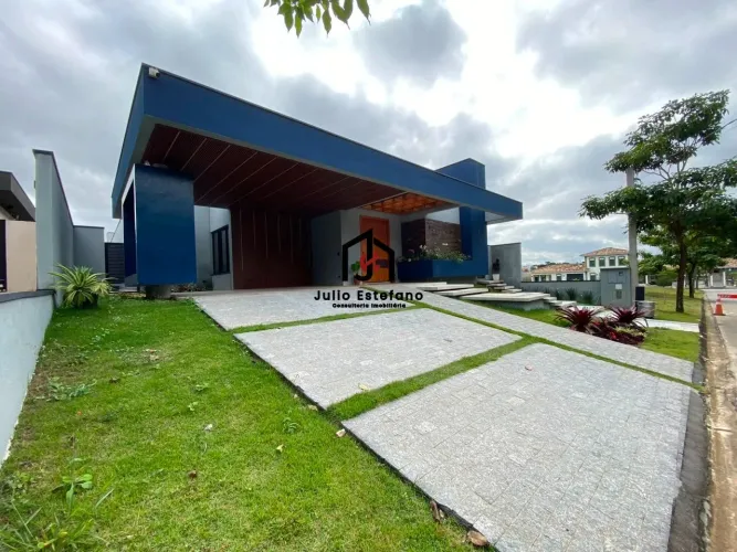 Casa com 4 suítes no Condomínio Colonial Village II em Pindamonhangaba