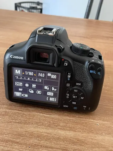 Câmera cânon T6