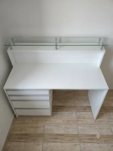 Escrivaninha de MDF ou Balcão de Caixa / Recepção