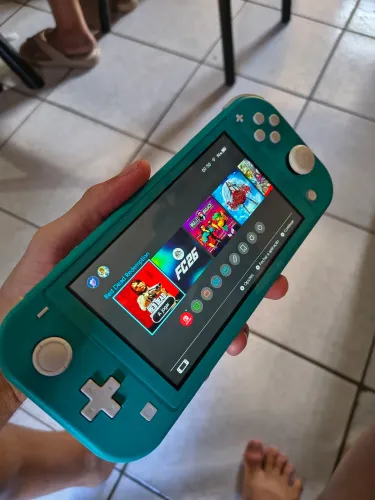 ? NINTENDO SWITCH LITE DESBLOQUEADO - 160 GB - ESTADO DE NOVO