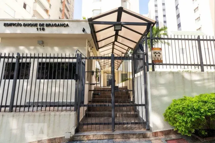 Apartamento 75m² 3 dorms 2 vagas - Chácara Inglesa