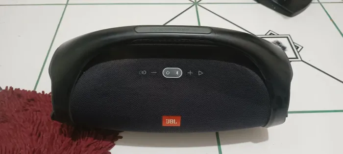 JBL Boombox 2