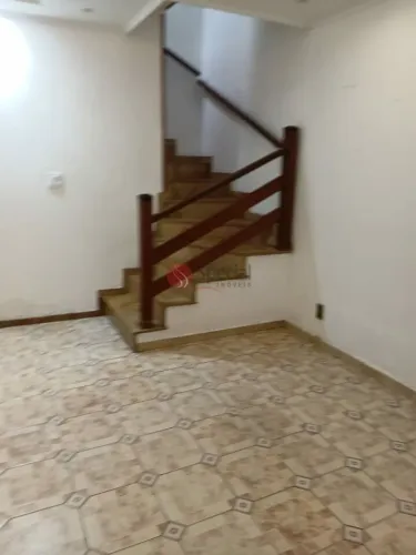 Sobrado na Vila Carrão.