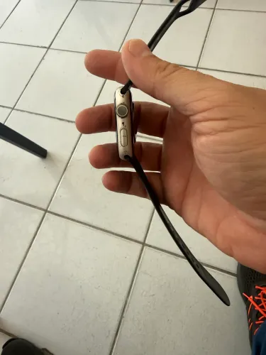 Vende - se : Apple Watch Série 7 GPS 45 MM